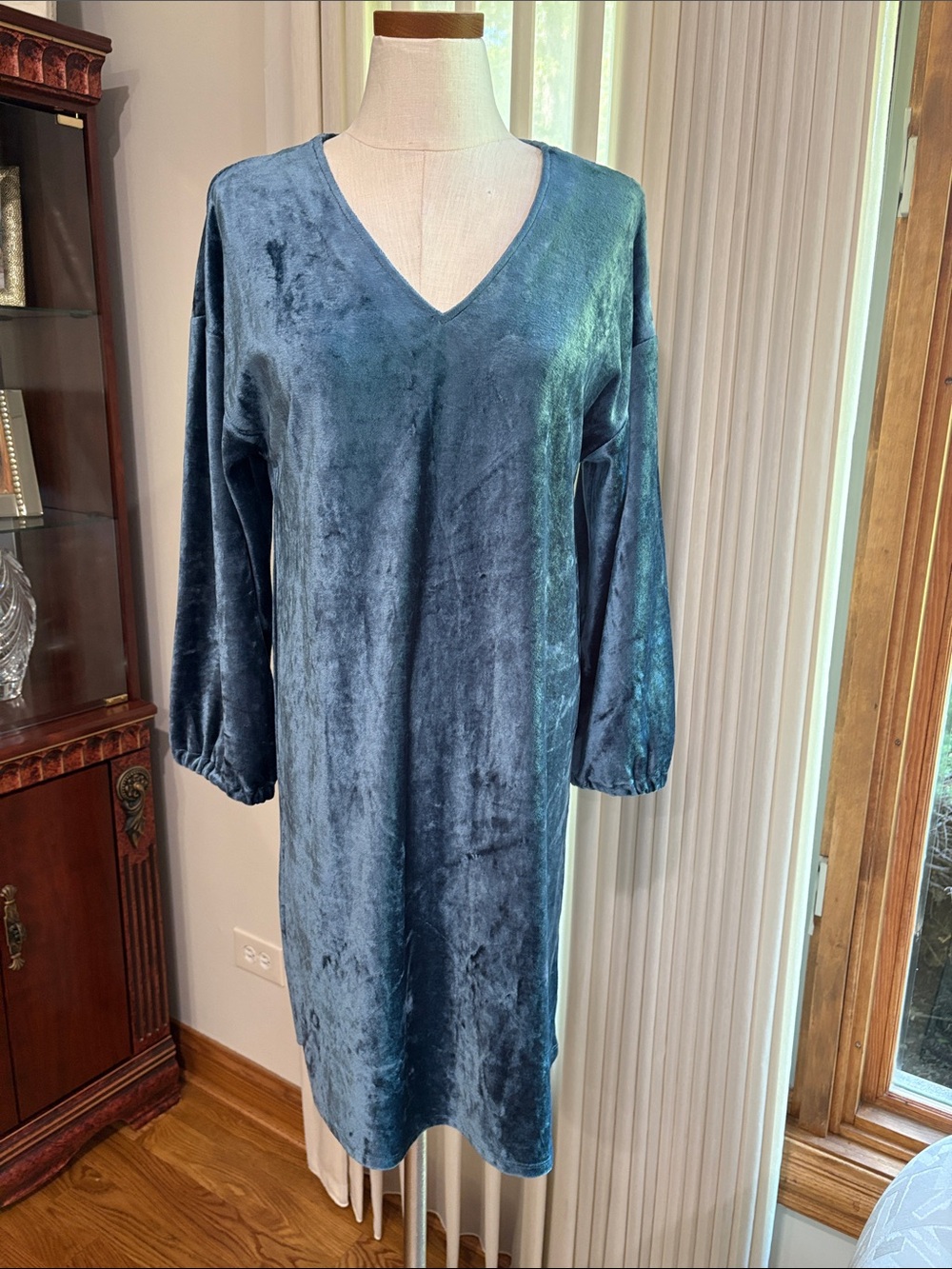 MELISSA NEPTON relaxed fit Velvet V-Neck 3/4 Sleeve shift Dress in Teal midi S
